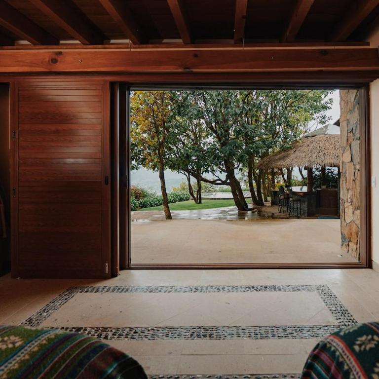 Casa Mahalo Views and Comfort El Santuario 4 BR - Casa - 16
