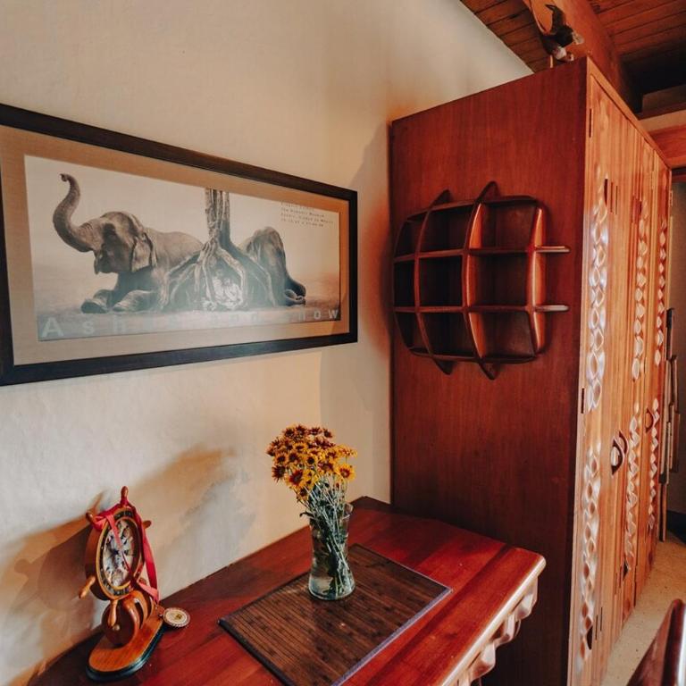 Casa Mahalo Views and Comfort El Santuario 4 BR - Casa - 55