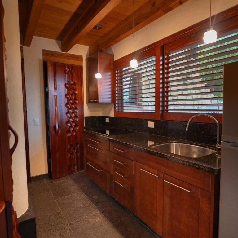 Casa Mahalo Views and Comfort El Santuario 4 BR - Casa - 64