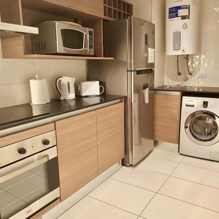Dpto Amplio y Moderno, frente al Mar, con Cochera - Apartamento de 2 dormitorios - 6