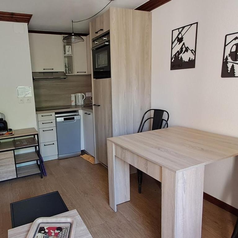 Appartement 2 pièces sud, 5 personnes, balcon, Valloire - FR-1-263-570 - Apartamento - 2