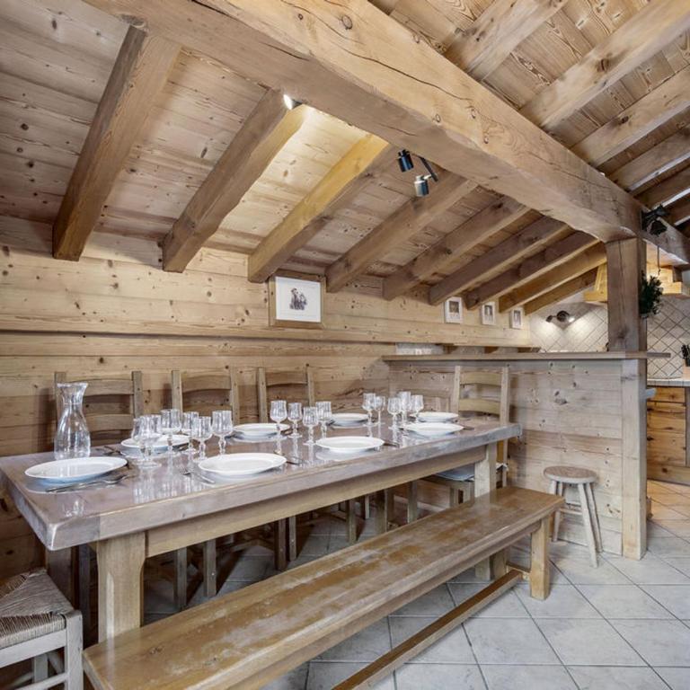 Chalet indépendant à Courchevel 1650 avec sauna, 4 chambres, parking - FR-1-563-162 - Chalet - 3