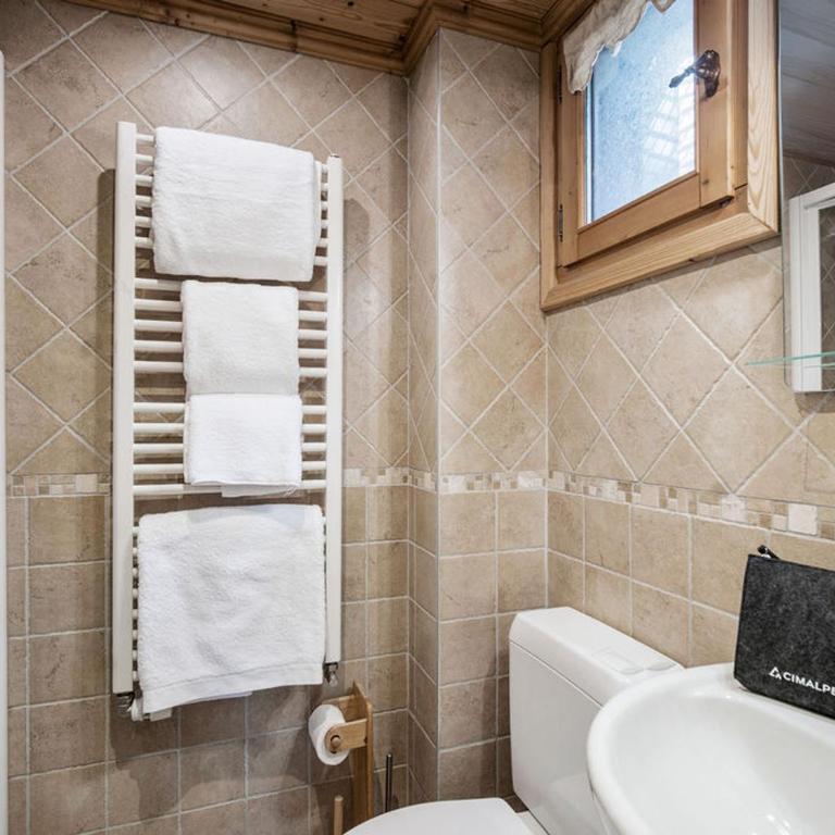 Chalet indépendant à Courchevel 1650 avec sauna, 4 chambres, parking - FR-1-563-162 - Chalet - 14