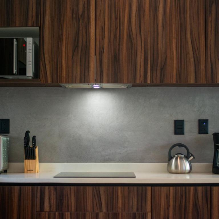 Unwind | Private Balcony & Rooftop Pools | Casago - Apartamento - 13