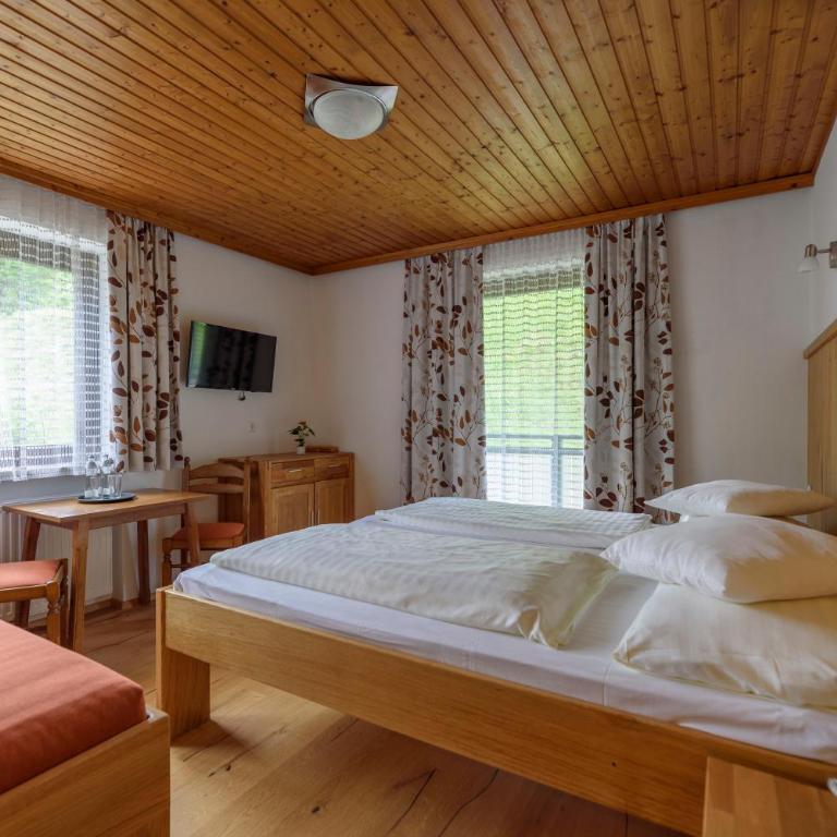 Hotel Landhaus Ausswinkl - Budget Dreibettzimmer - 3