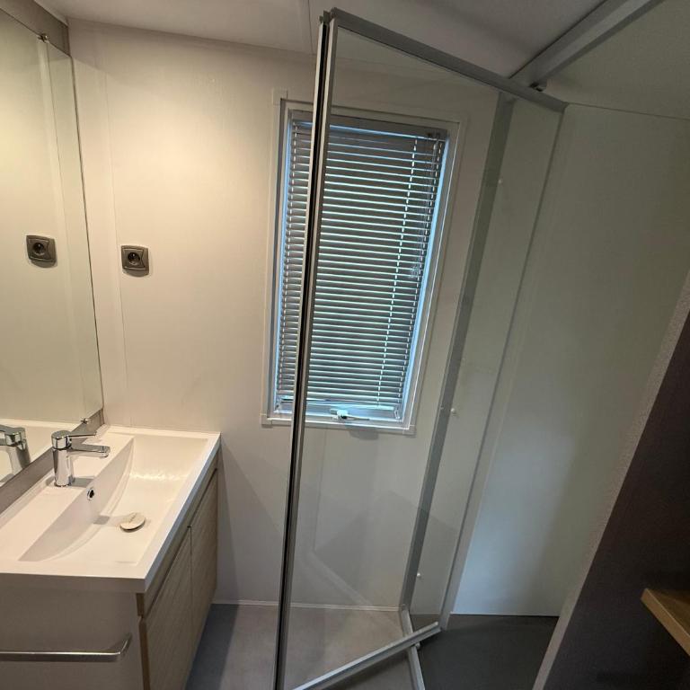Camping Le Castellas - Mobil-Home Familiale Premium 3 Chambres - Mobilheim - 2