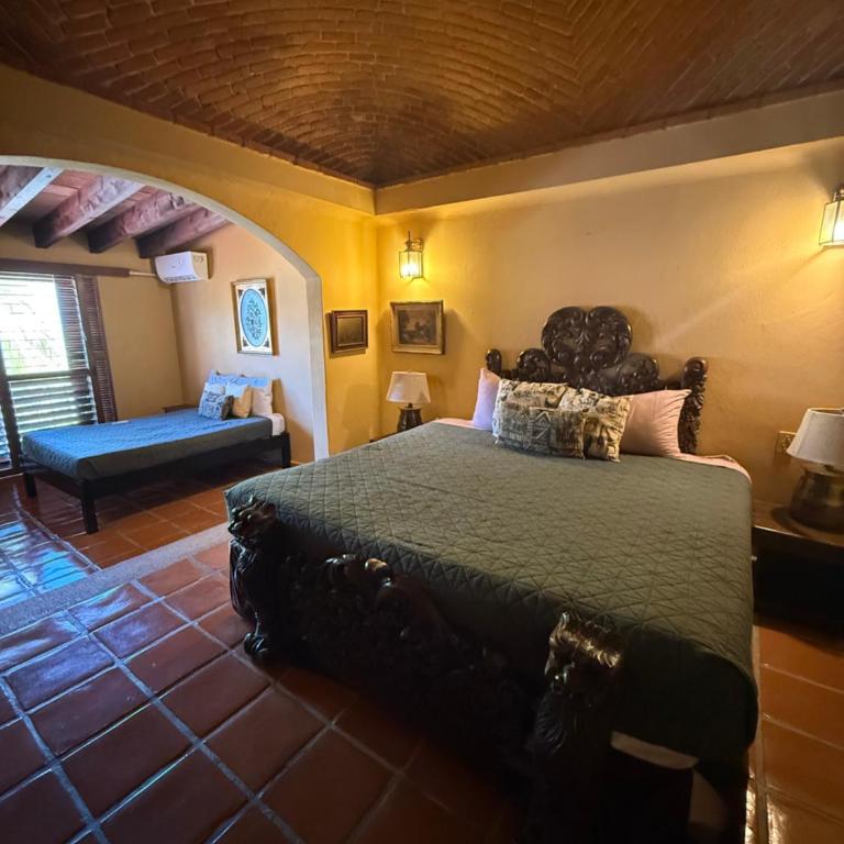 Hermosa hacienda con cenote y alberca privada - Casa de 7 dormitorios - 15