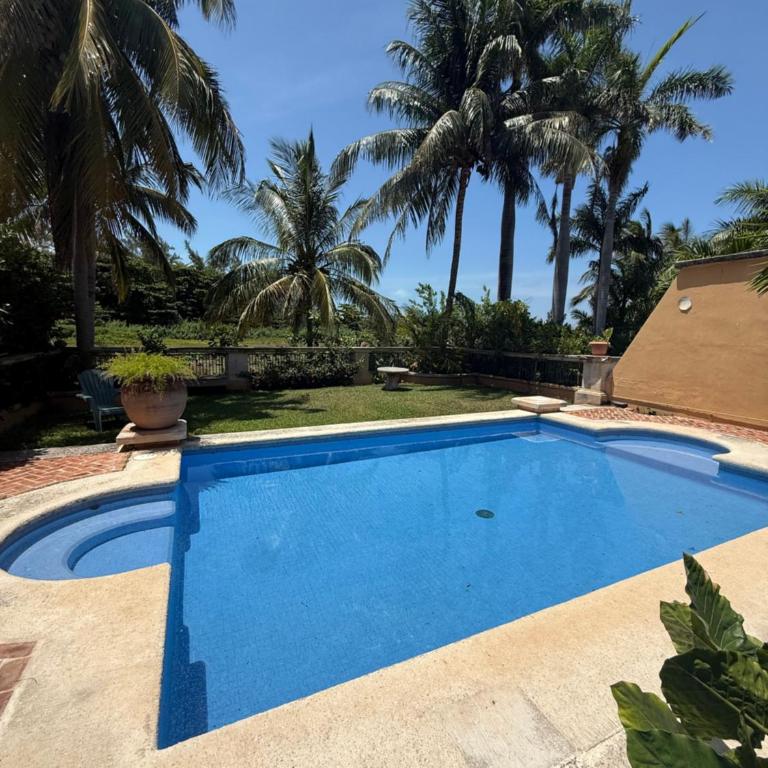 Hermosa hacienda con cenote y alberca privada - Casa de 7 dormitorios - 16