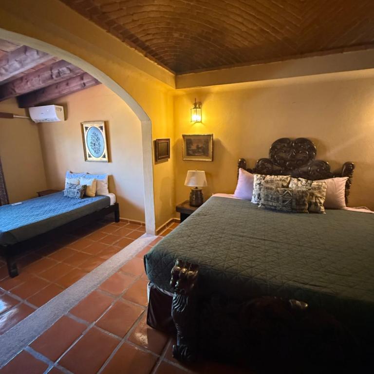 Hermosa hacienda con cenote y alberca privada - Casa de 7 dormitorios - 25