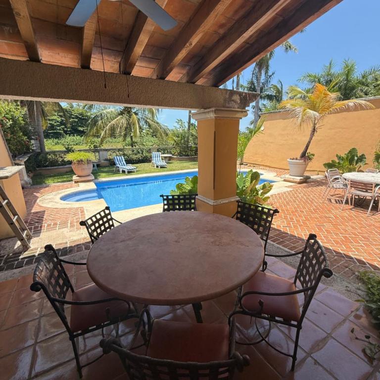 Hermosa hacienda con cenote y alberca privada - Casa de 7 dormitorios - 30