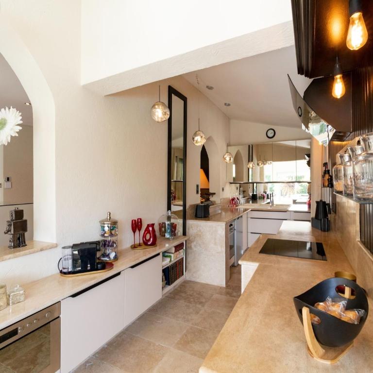 Magnificent villa with private pool - Villa 3 Chambres - 24