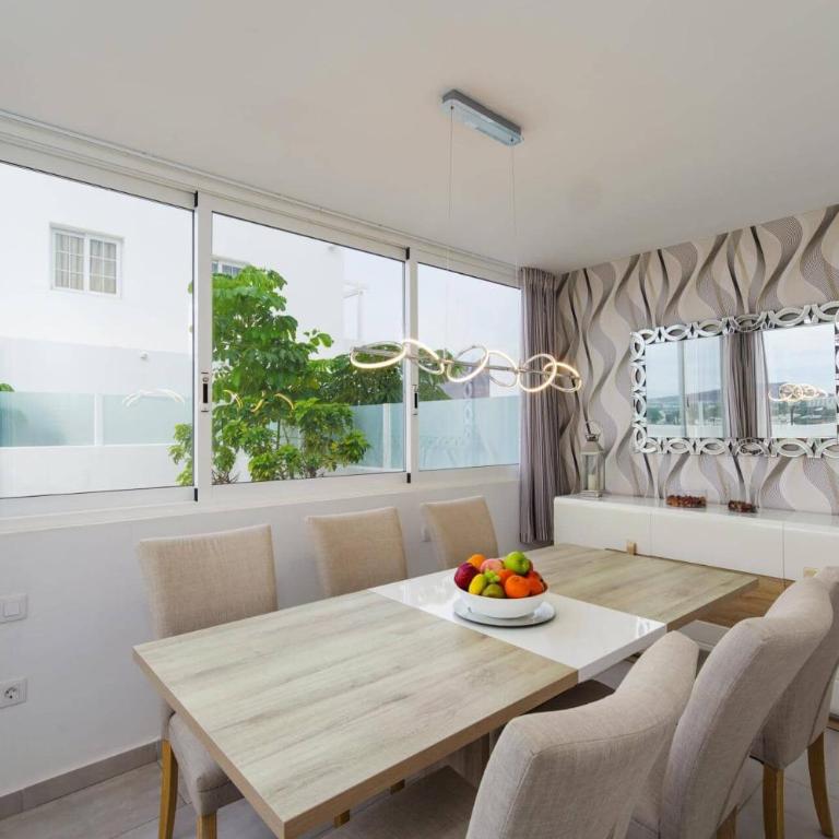 Villa Amaia by Villa Plus - Villa - 13