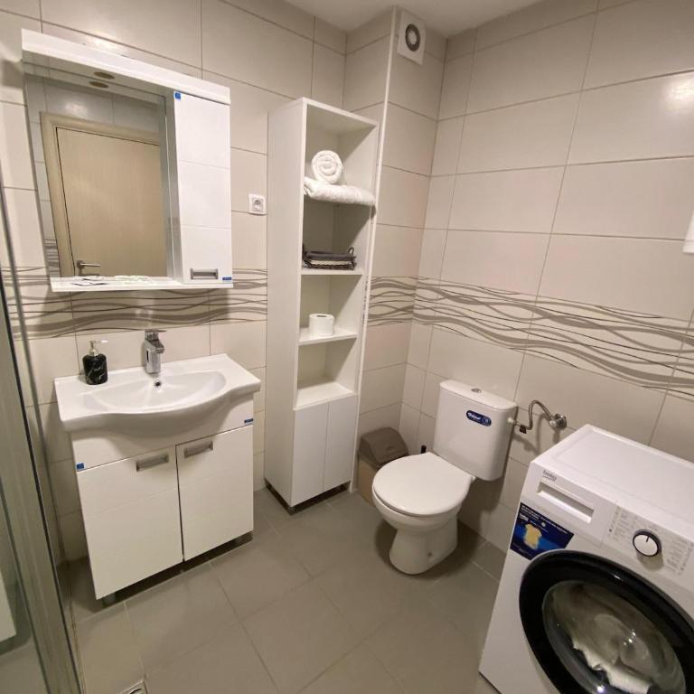 Panoramic View Apartment - Two-Bedroom Apartment - 14