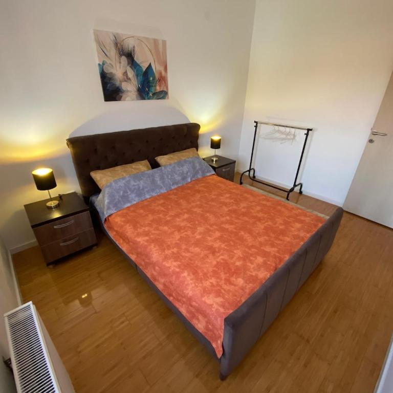 Panoramic View Apartment - Two-Bedroom Apartment - 9