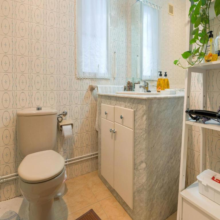 Belvilla by OYO Apartamento Avenida RosalÃ a - Apartamento de 2 dormitorios - 17