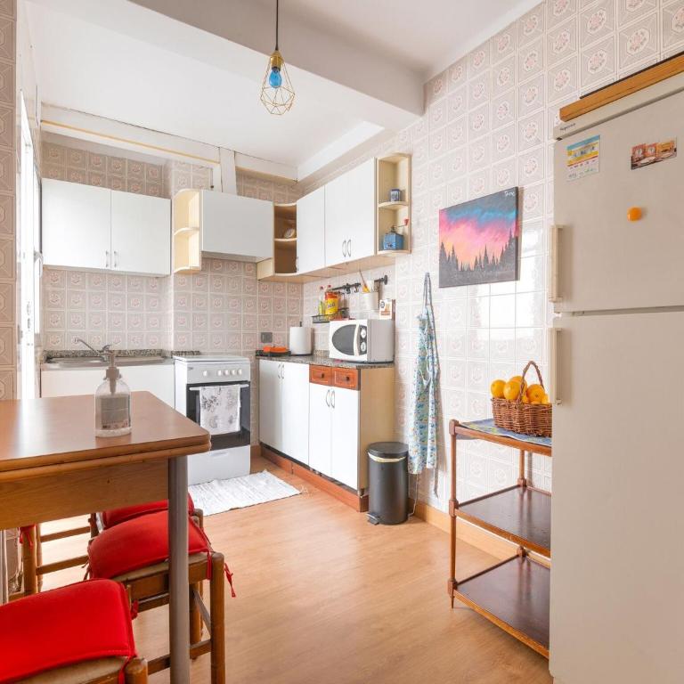 Belvilla by OYO Apartamento Avenida RosalÃ a - Apartamento de 2 dormitorios - 11