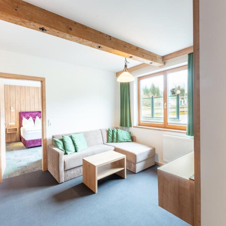 Lovely Apartment with Sauna, Ski Storage, Pool, Terrace - Appartement 2 Chambres - 10