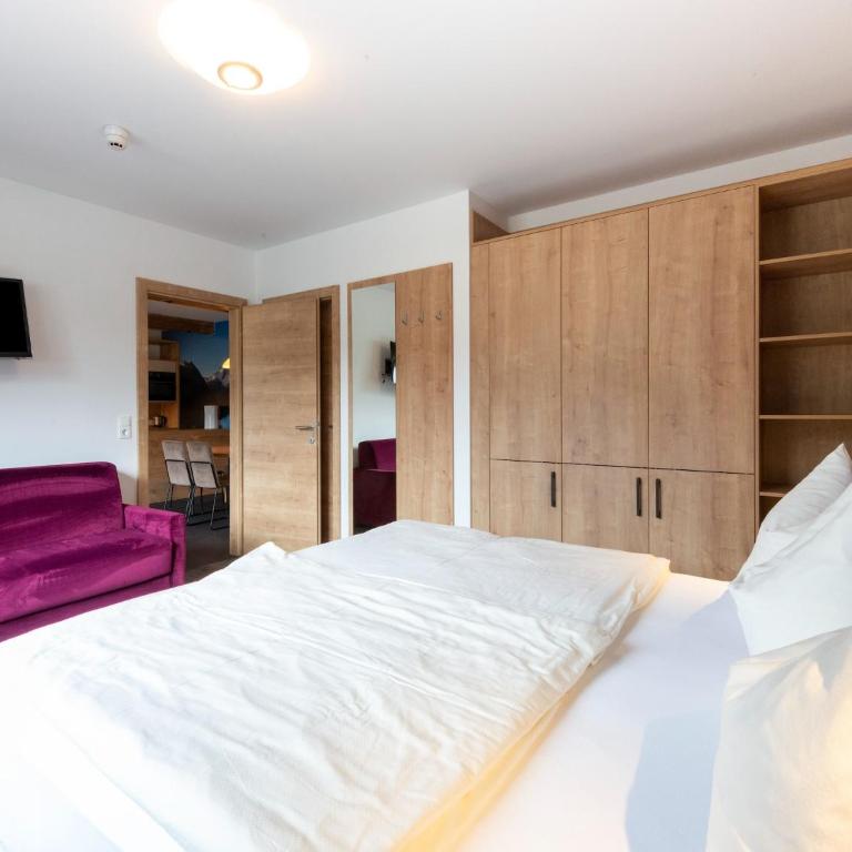 Lovely Apartment with Sauna, Ski Storage, Pool, Terrace - Appartement 2 Chambres - 20