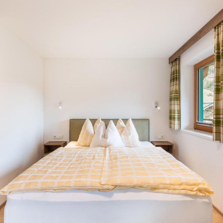 Lovely Apartment with Sauna, Ski Storage, Pool, Terrace - Appartement 1 Chambre - 10