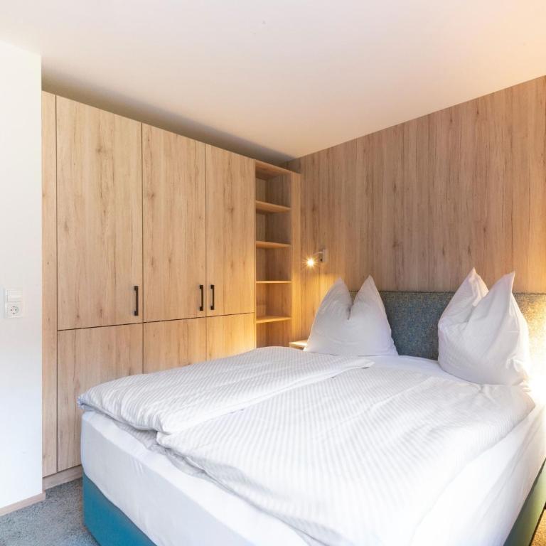 Lovely Apartment with Sauna, Ski Storage, Pool, Terrace - Appartement 2 Chambres - 14