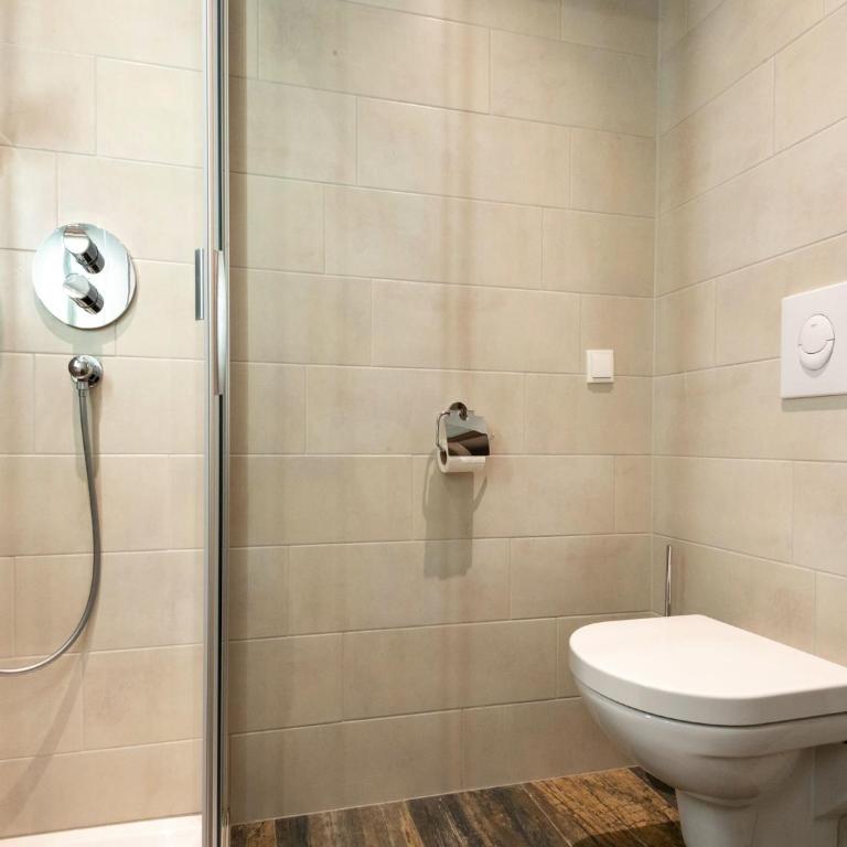 Lovely Apartment with Sauna, Ski Storage, Pool, Terrace - Appartement 2 Chambres - 10