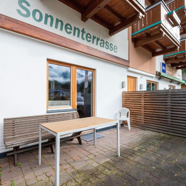 Lovely Apartment with Sauna, Ski Storage, Pool, Terrace - Appartement 2 Chambres - 33