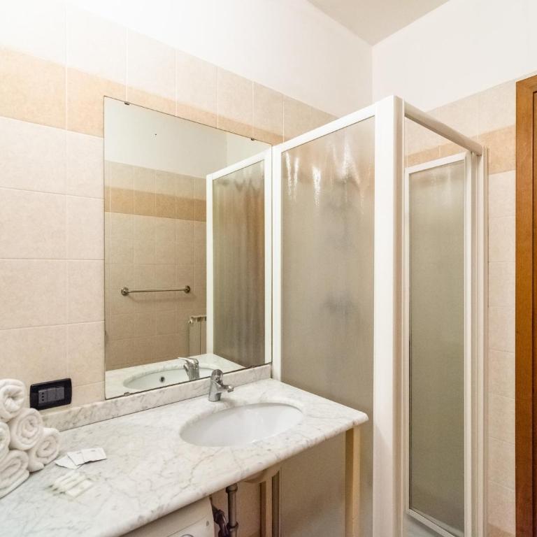Modern Apartment in Salò with Swimming Pool - Casa Vacanze con 2 Camere da Letto - 15