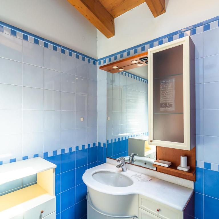 Modern Apartment in Salò with Swimming Pool - Casa Vacanze con 4 Camere da Letto - 1