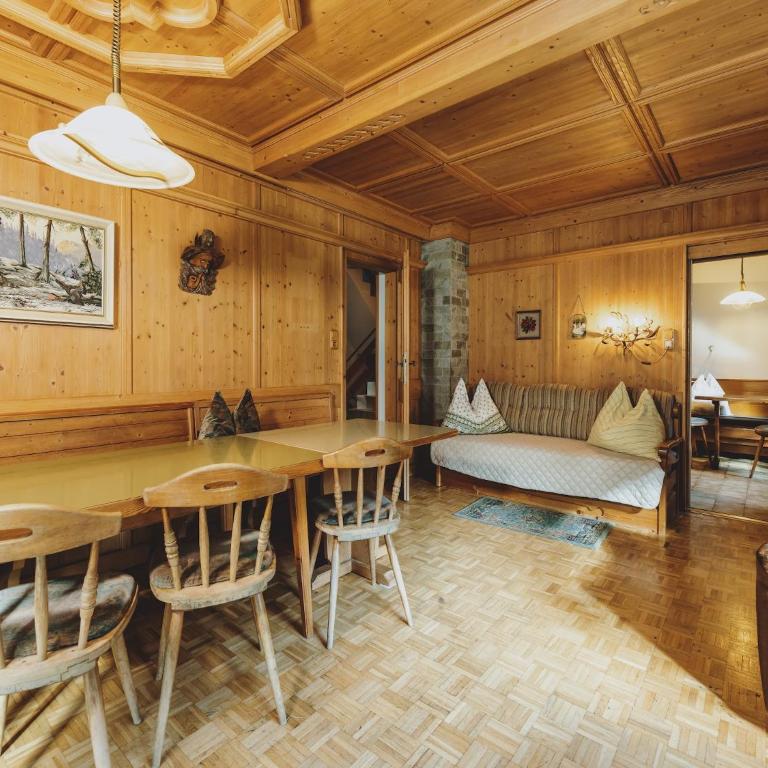 holiday home, Fusch an der Glocknerstraße - Ferienhaus mit 5 Schlafzimmern - 2