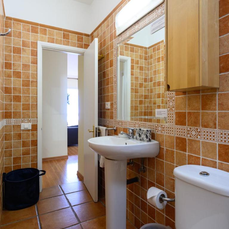 Gravina Beach Apartment 1 - One-Bedroom Apartment - 13