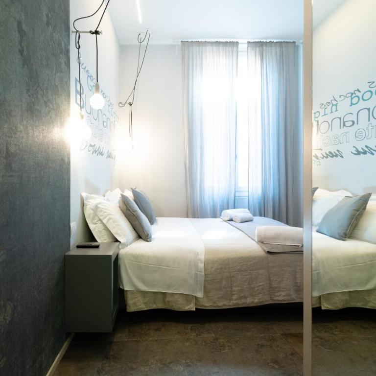 Vittorio Veneto 25 - Junior Suite with Balcony "Selva" - 10