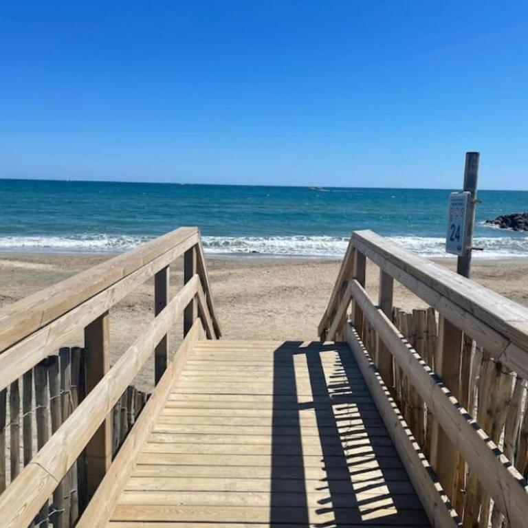 Petite maison dans résidence avec piscine et accès direct à la mer - Maison 2 Chambres - 10