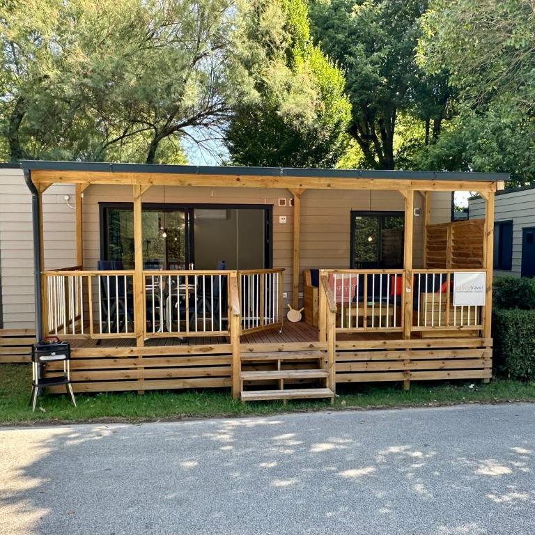 Estivo Premium Plus mobile homes on Camping Pra delle Torri - Chalet con 3 Camere da Letto - 5