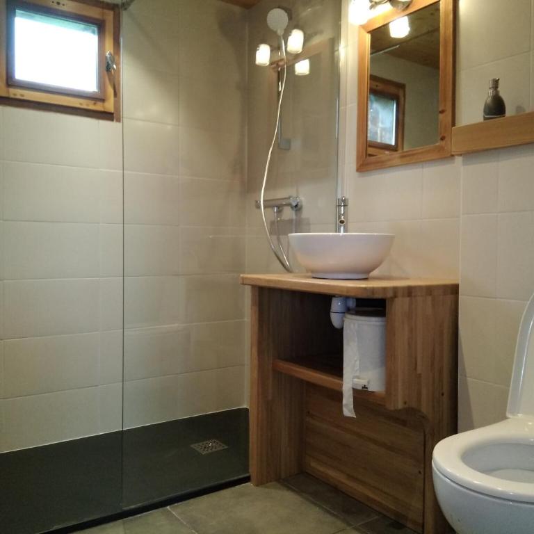Chalet in Notre-Dame near Ski Lift - Chalet 1 Chambre - 15