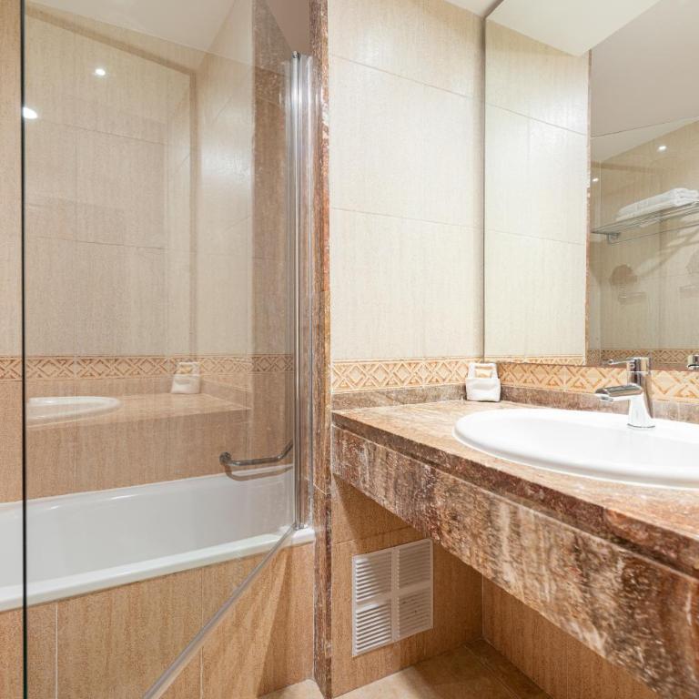 Can Picafort Palace - Two-Bedroom Apartment - 2