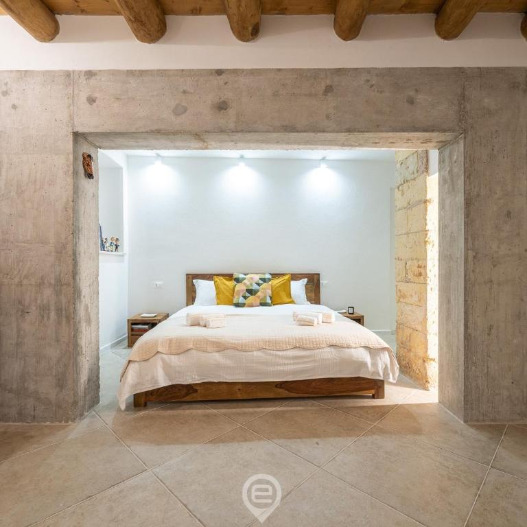 Classic Urban Elegance - One-Bedroom Apartment - 10