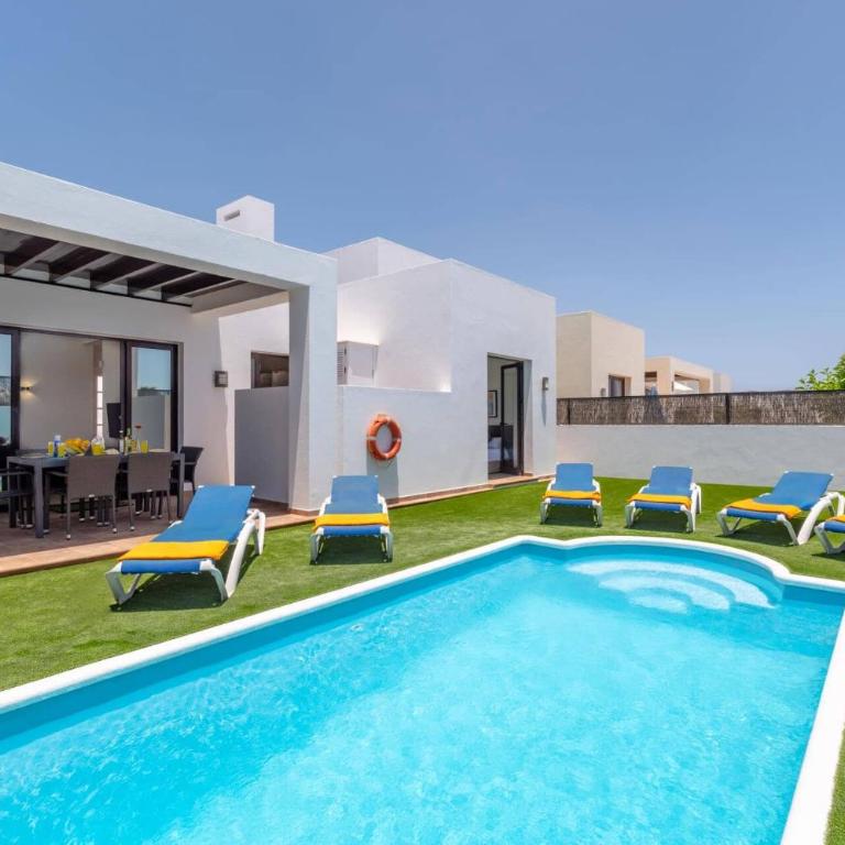 Villa Janubio by Villa Plus - Villa - 1