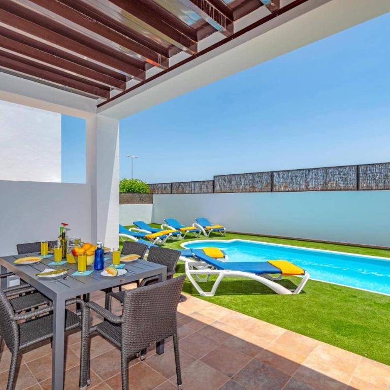 Villa Janubio by Villa Plus - Villa - 2