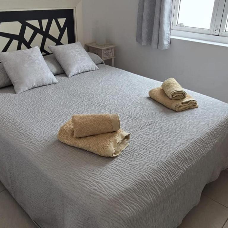 VILLA MALPAS Exceptional 3 Bed Villa - Sleeps 6 - Pool - HotTub- Parking - Villa de 1 dormitorio - 2