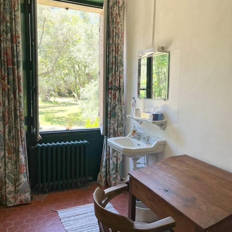 Villa Magdala Arts & Résidence - Chambre Simple Standard avec Salle de Bains Commune - 4
