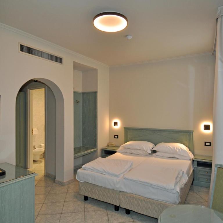Cavour 30TRE - Moderno per tradizione - Camera Tripla Executive - 6