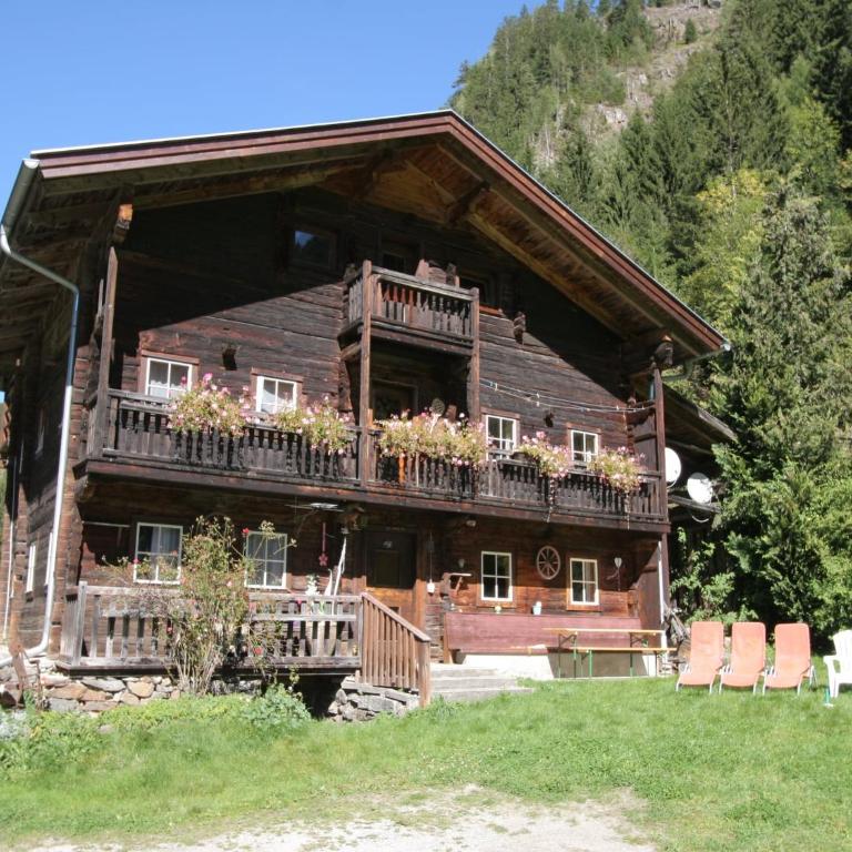 Chalet in Matrei near Ski Lift & Bus - Ferienhaus mit 5 Schlafzimmern - 32