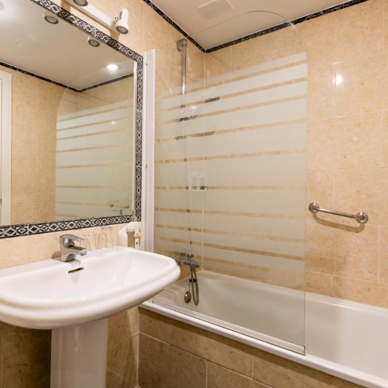 Colectia Hotel Santa Lucía - Twin Room - 6