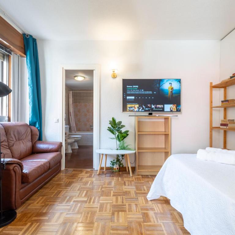 Atocha Apartments, Central Location Terrace, Kitchen, Fast WiFi, metro nearby - Apartamento de 1 dormitorio - 4