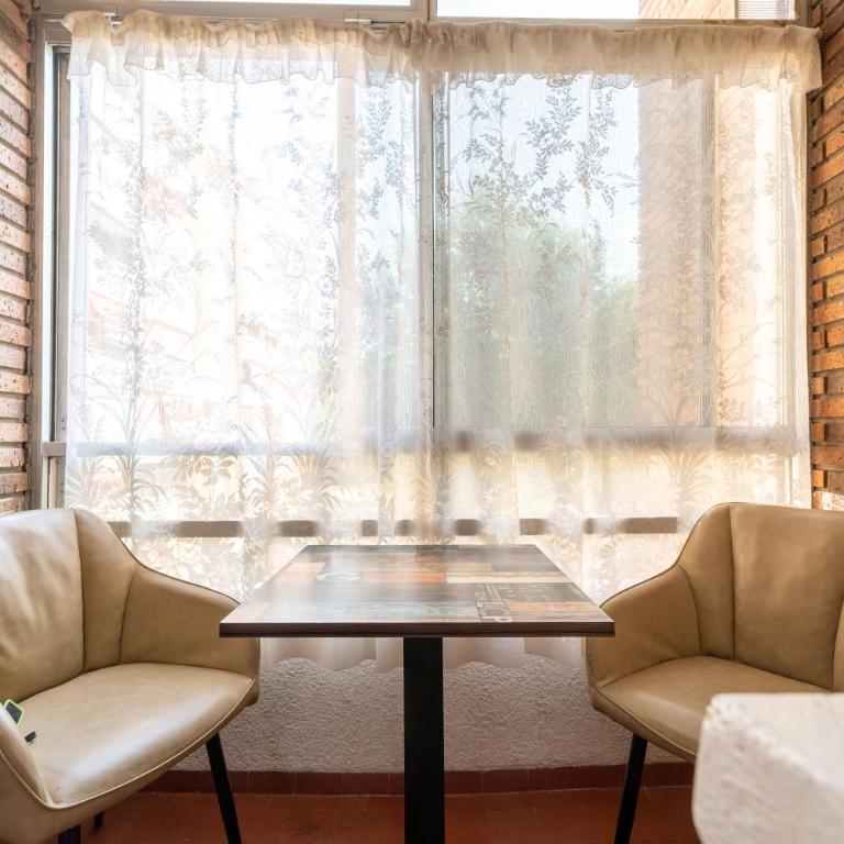 Atocha Apartments, Central Location Terrace, Kitchen, Fast WiFi, metro nearby - Apartamento de 1 dormitorio - 14