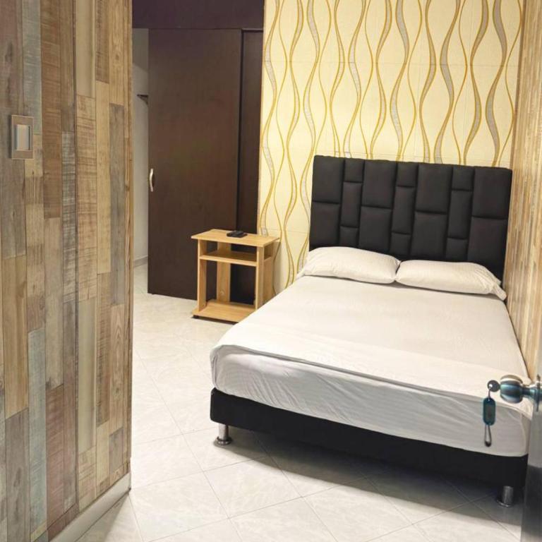 Apartahotel Casa Blanca - Double Room with Private Bathroom - 14