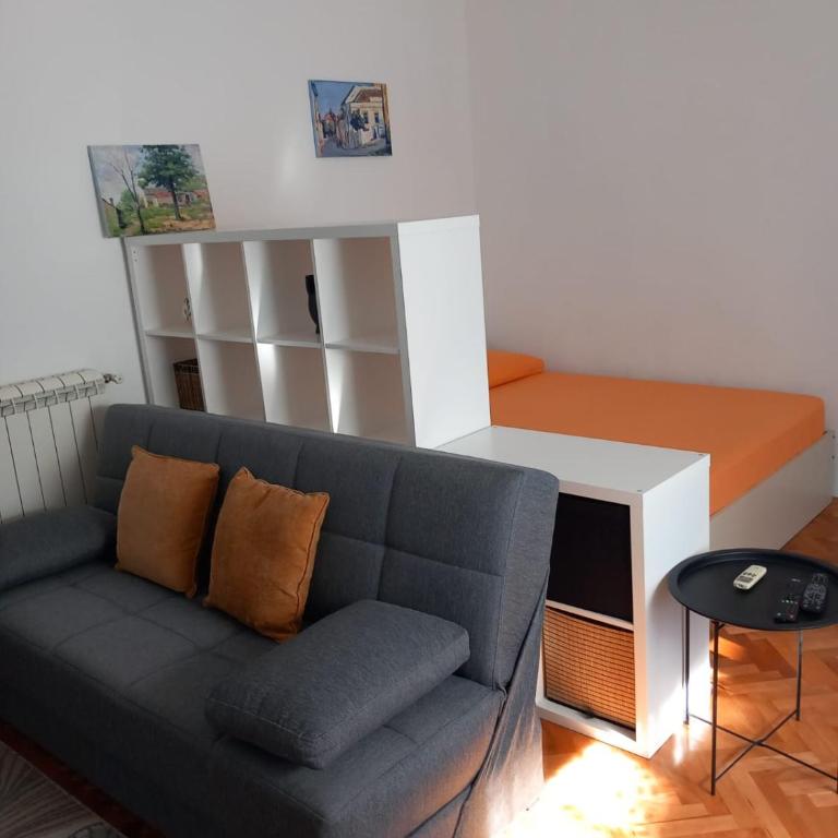 Lola - One-Bedroom Apartment - 4