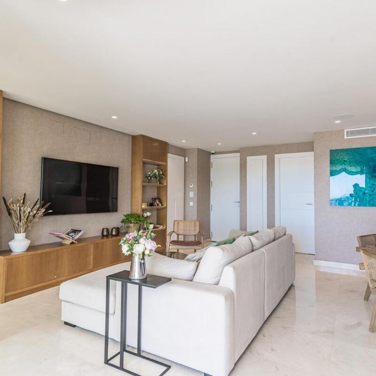 Modern Apt with Pool near Banús - Apartamento de 2 dormitorios con balcón y vistas al mar - 3