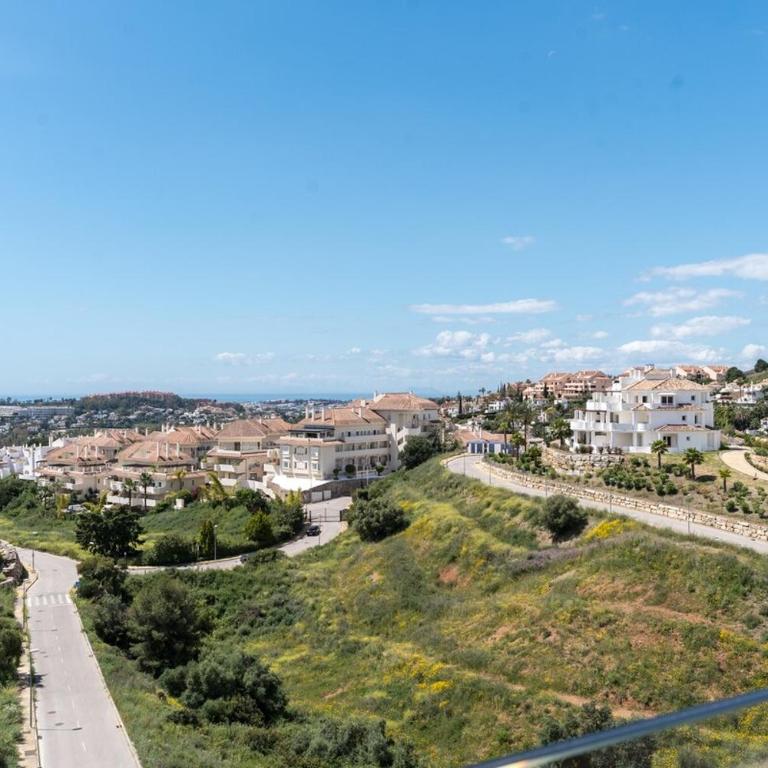 Modern Apt with Pool near Banús - Apartamento de 2 dormitorios con balcón y vistas al mar - 20
