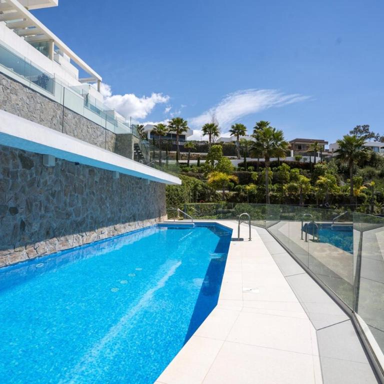 Modern Apt with Pool near Banús - Apartamento de 2 dormitorios con balcón y vistas al mar - 24